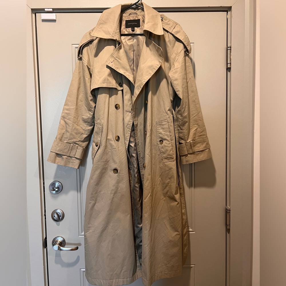 Women’s oversized trench